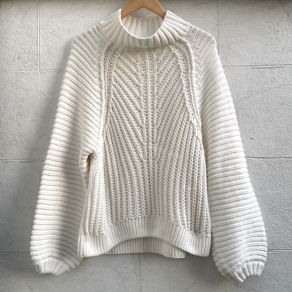 Free People Sweaters - Free People Mock Turtle Sweater Size L 100% Cotton - EUC